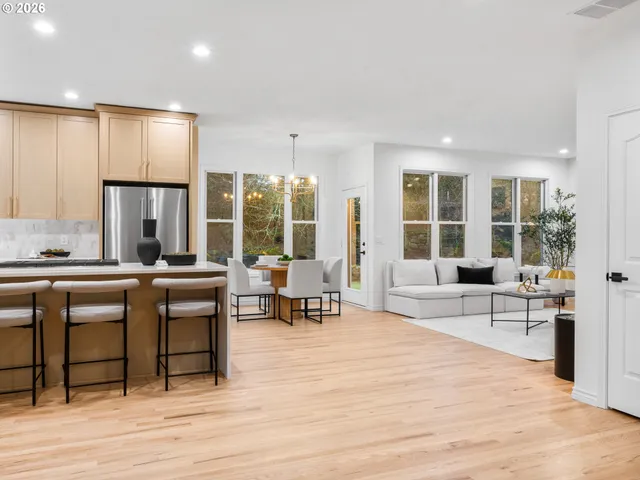 $999,900 | 17558 Southwest Kemmer View Court, Beaverton, OR 97007