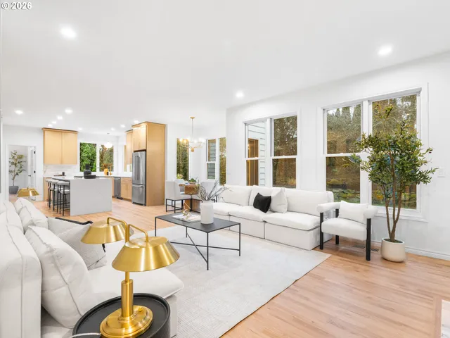 $999,900 | 17558 Southwest Kemmer View Court, Beaverton, OR 97007