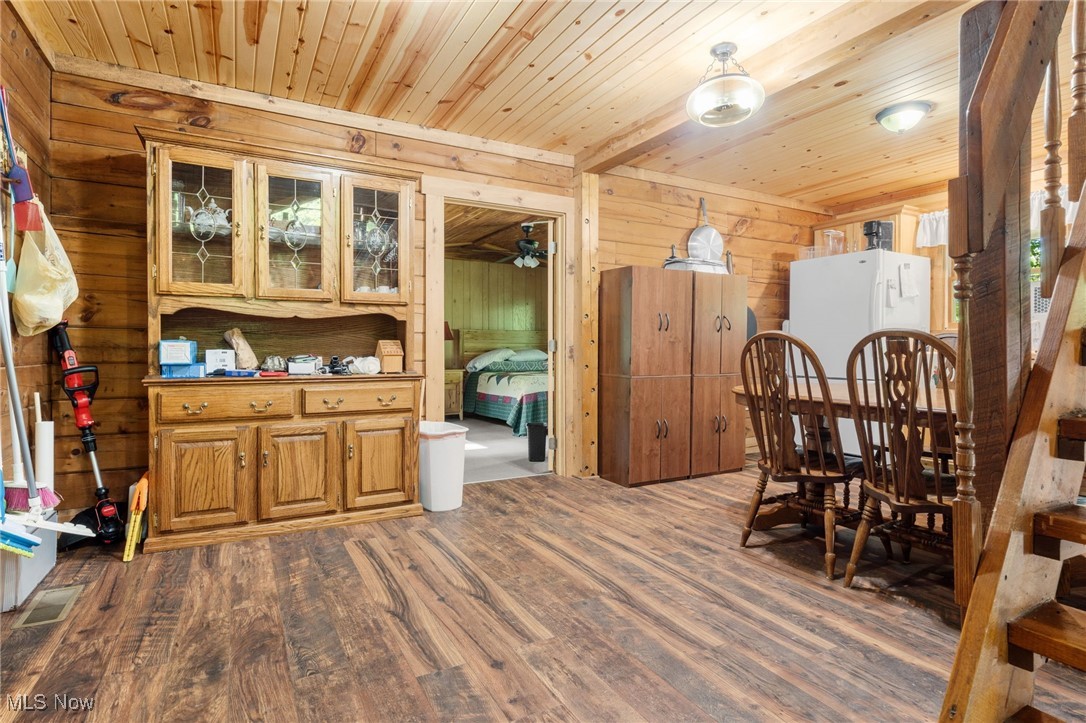 30101 Friendly Ridge Road Freeport, OH 43973 - Photo 9 of 34 Gallery Image 9