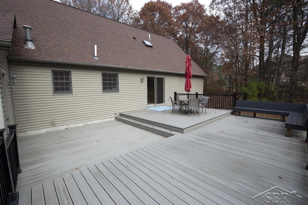 684 East Wheeler Road Midland, MI 48640 - Photo 29 of 38 50094983-28.JPG