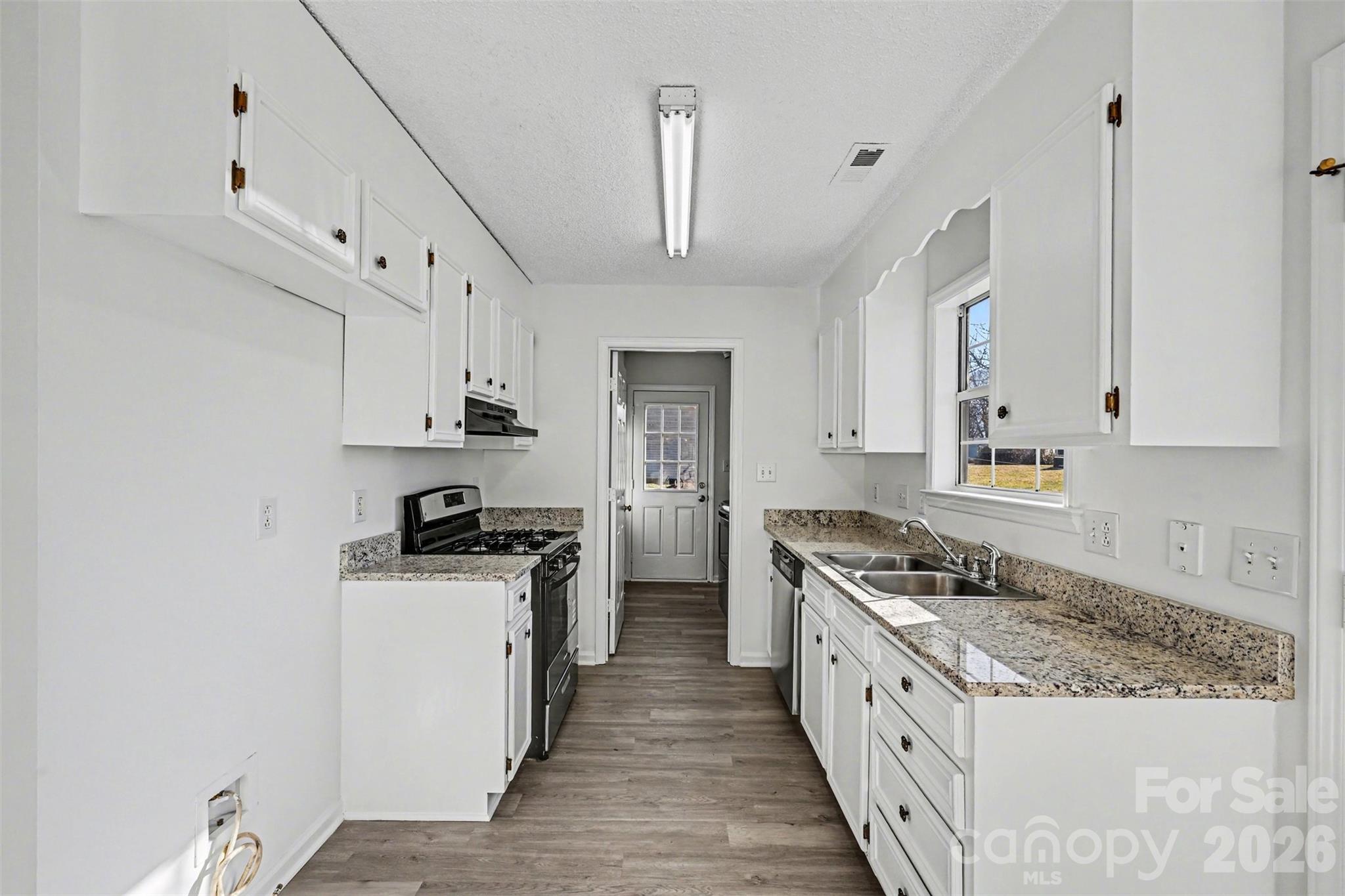 5009 Hampton Meadows Road Monroe, NC 28110 - Photo 7 of 26