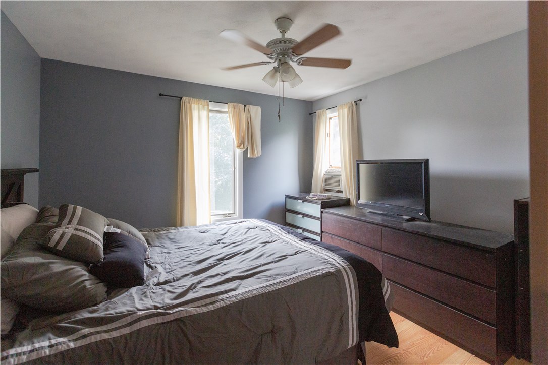 20 Robin Hood Road Cranston, RI 02921 - Photo 18 of 31 Gallery Image 18