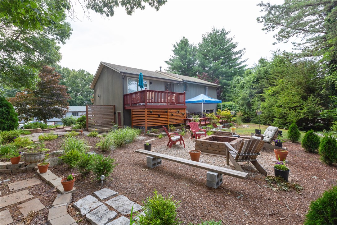 20 Robin Hood Road Cranston, RI 02921 - Photo 27 of 31 Gallery Image 27