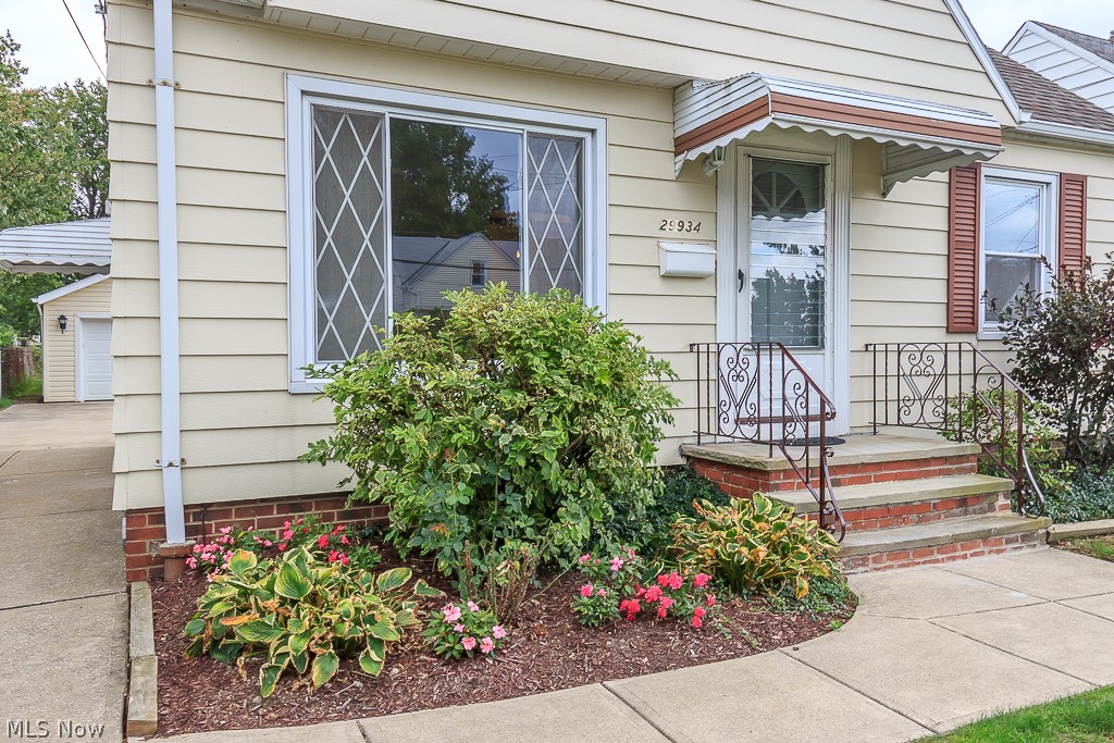 29934 Elgin Road Wickliffe, OH 44092 - Photo 32 of 35 Gallery Image 32