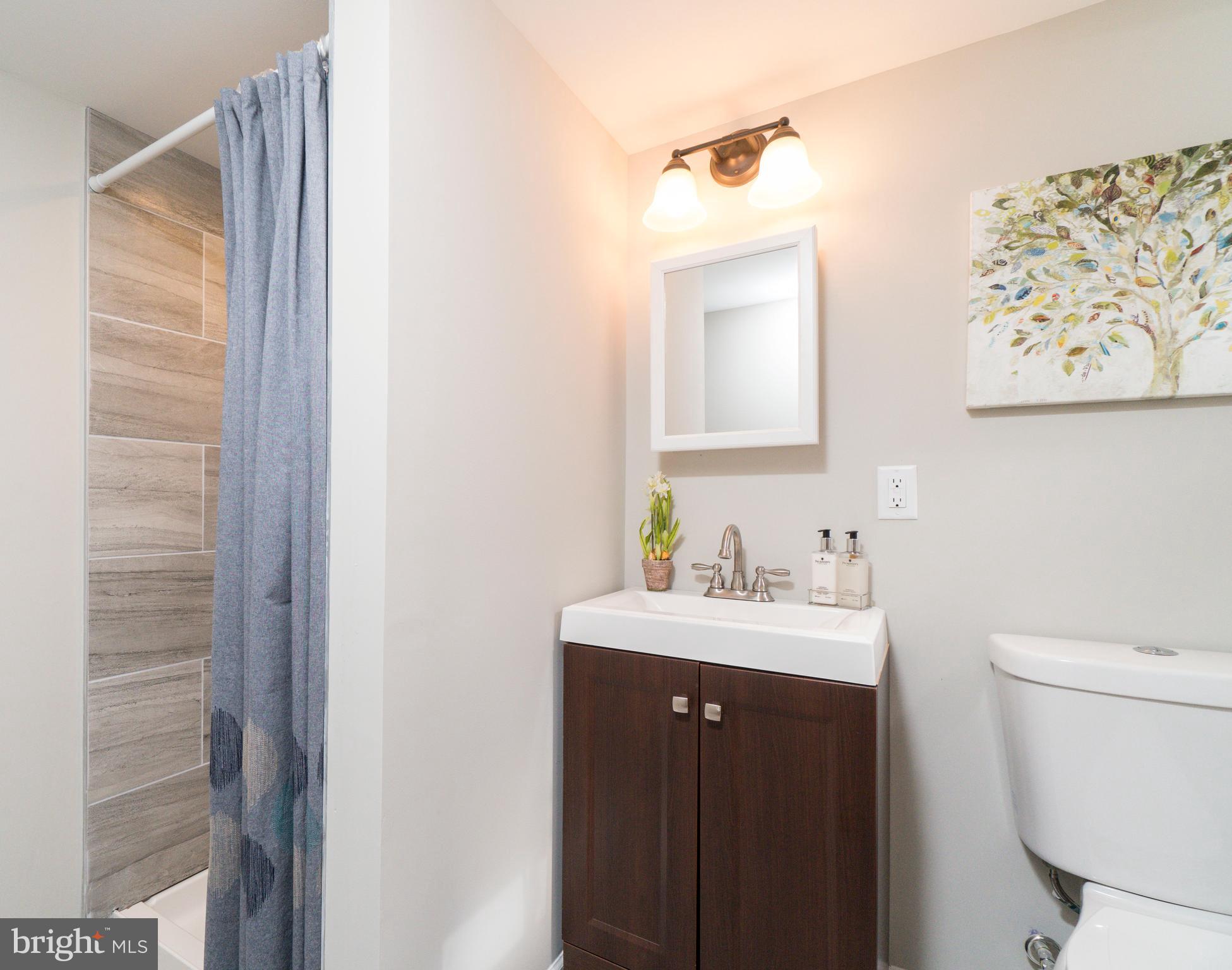 1419 Stonewood Road Baltimore, MD 21239 - Photo 26 of 28 Full Bathroom
