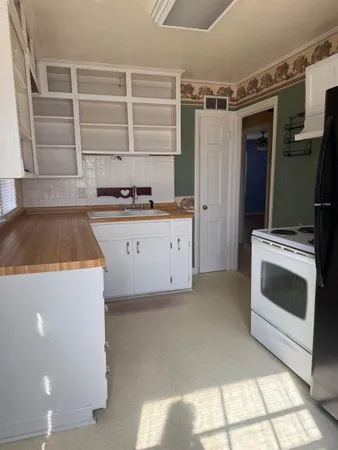 $179,900 | 145 St Lo Drive, Prairie du Chien, WI 53821