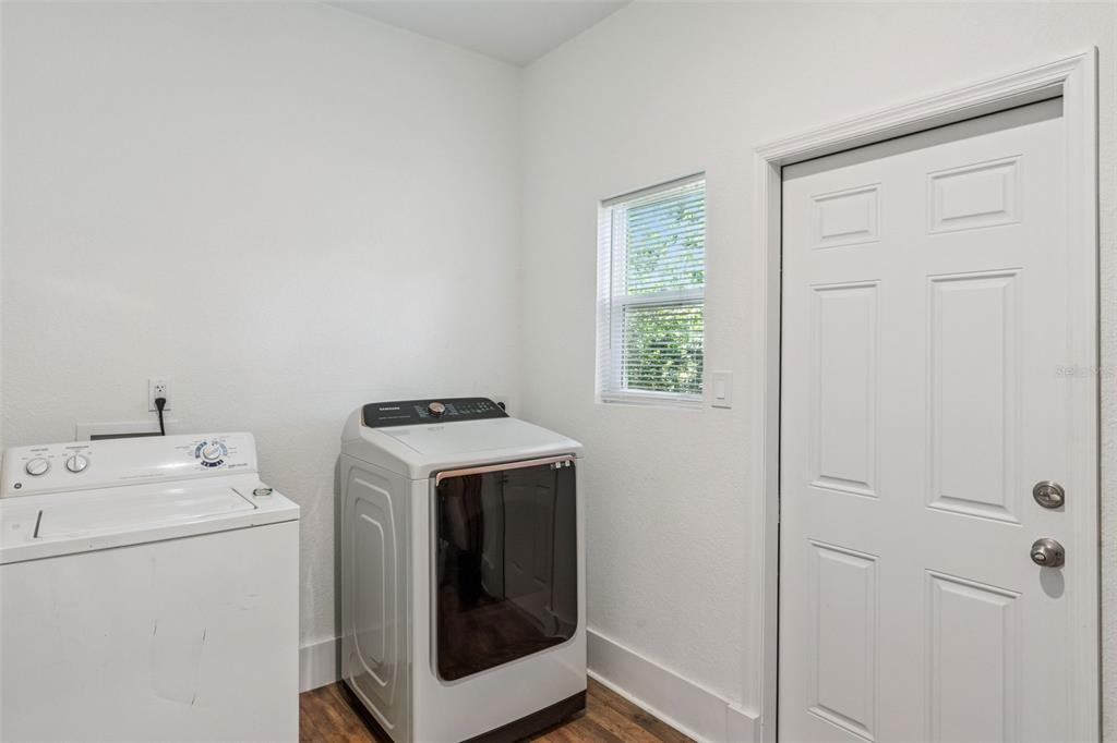 145 Ruth Avenue Cocoa, FL 32922 - Photo 10 of 23 a utility room with dryer and washer