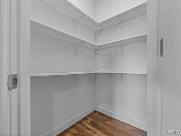 $426,700 | 922 Seneca Drive, Waterloo, IL 62298