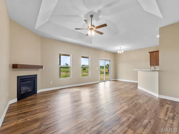 $426,700 | 922 Seneca Drive, Waterloo, IL 62298