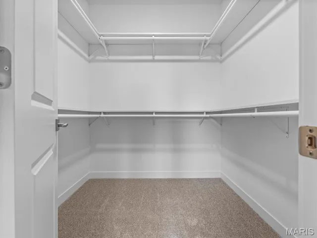 $426,700 | 922 Seneca Drive, Waterloo, IL 62298