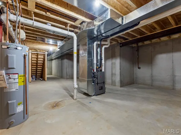 $426,700 | 922 Seneca Drive, Waterloo, IL 62298