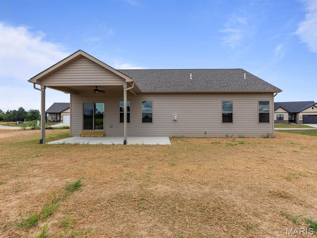 922 Seneca Drive Waterloo, IL 62298 - Photo 33 of 40