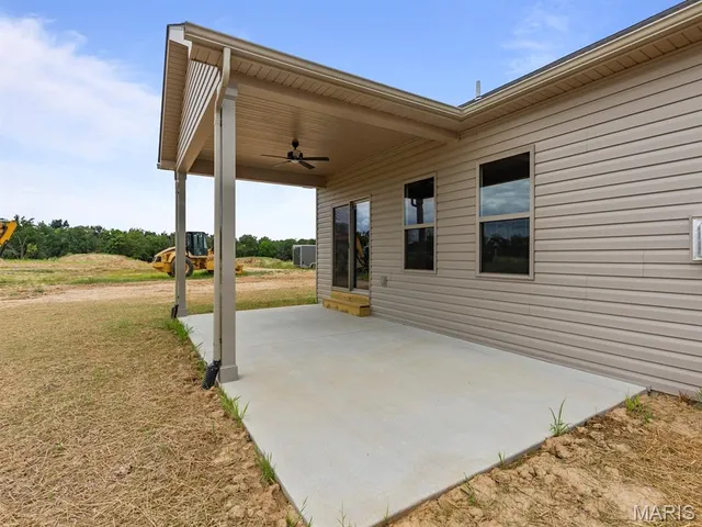 $426,700 | 922 Seneca Drive, Waterloo, IL 62298