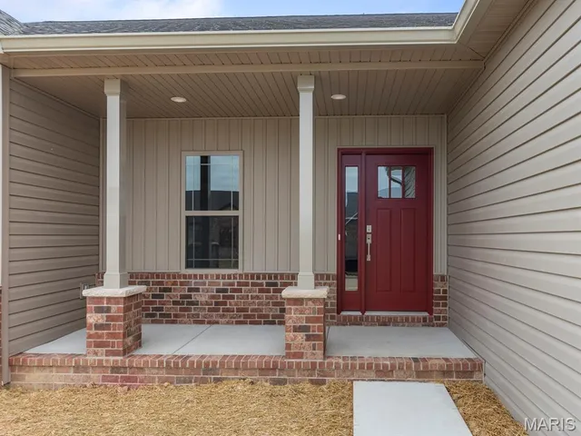 $426,700 | 922 Seneca Drive, Waterloo, IL 62298