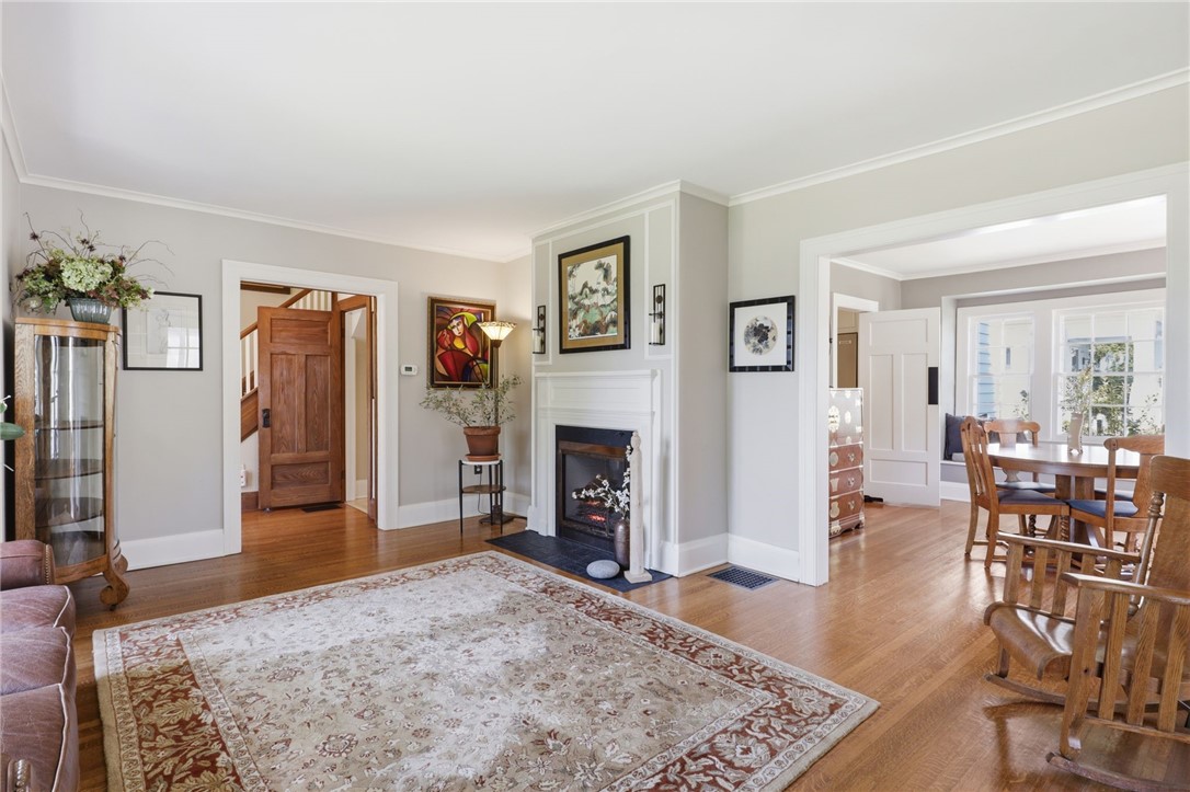 8 Nunda Boulevard Rochester, NY 14610 - Photo 7 of 47