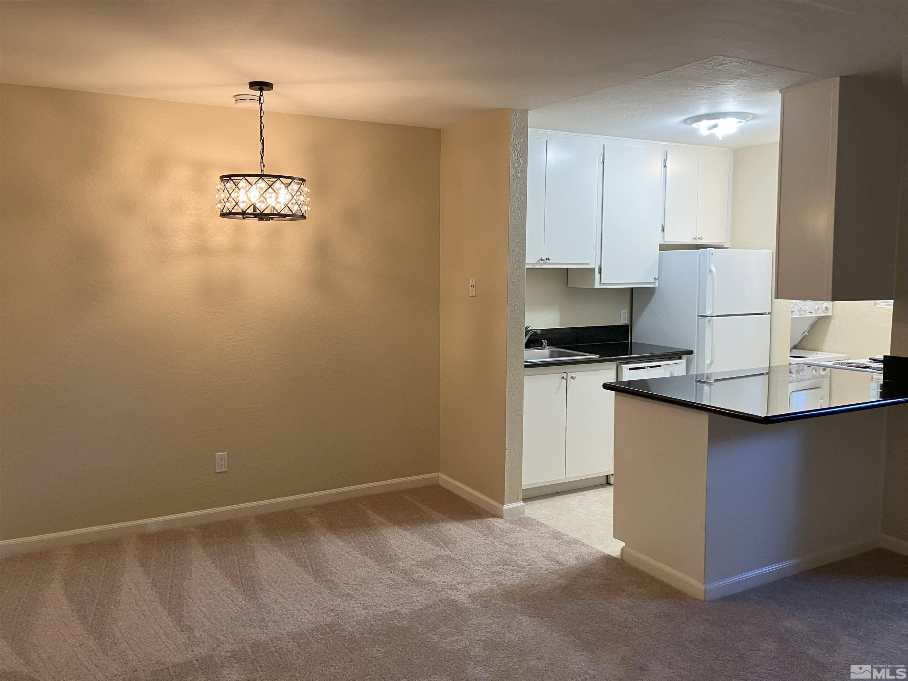 5033 Reggie Road Reno, NV 89502 - Photo 4 of 27 4