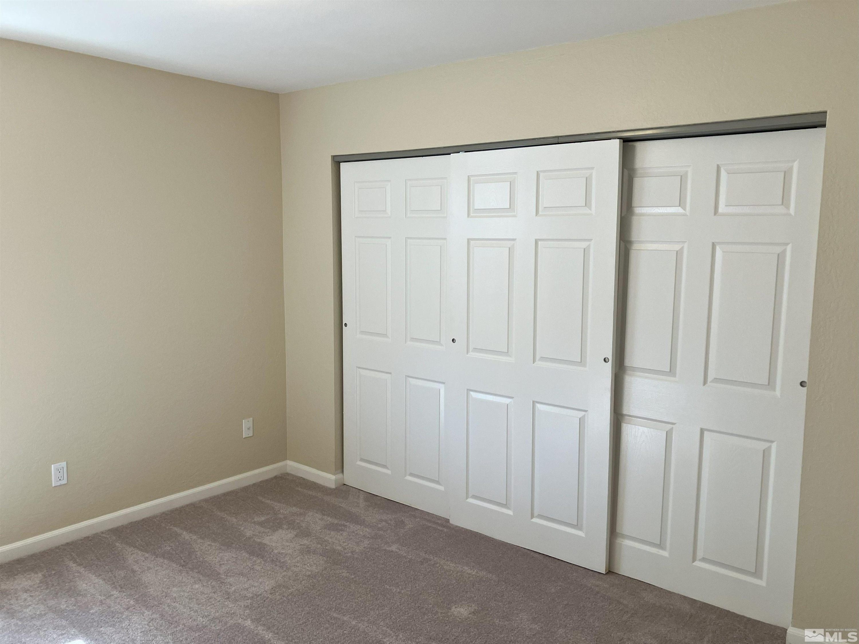 5033 Reggie Road Reno, NV 89502 - Photo 7 of 27 7