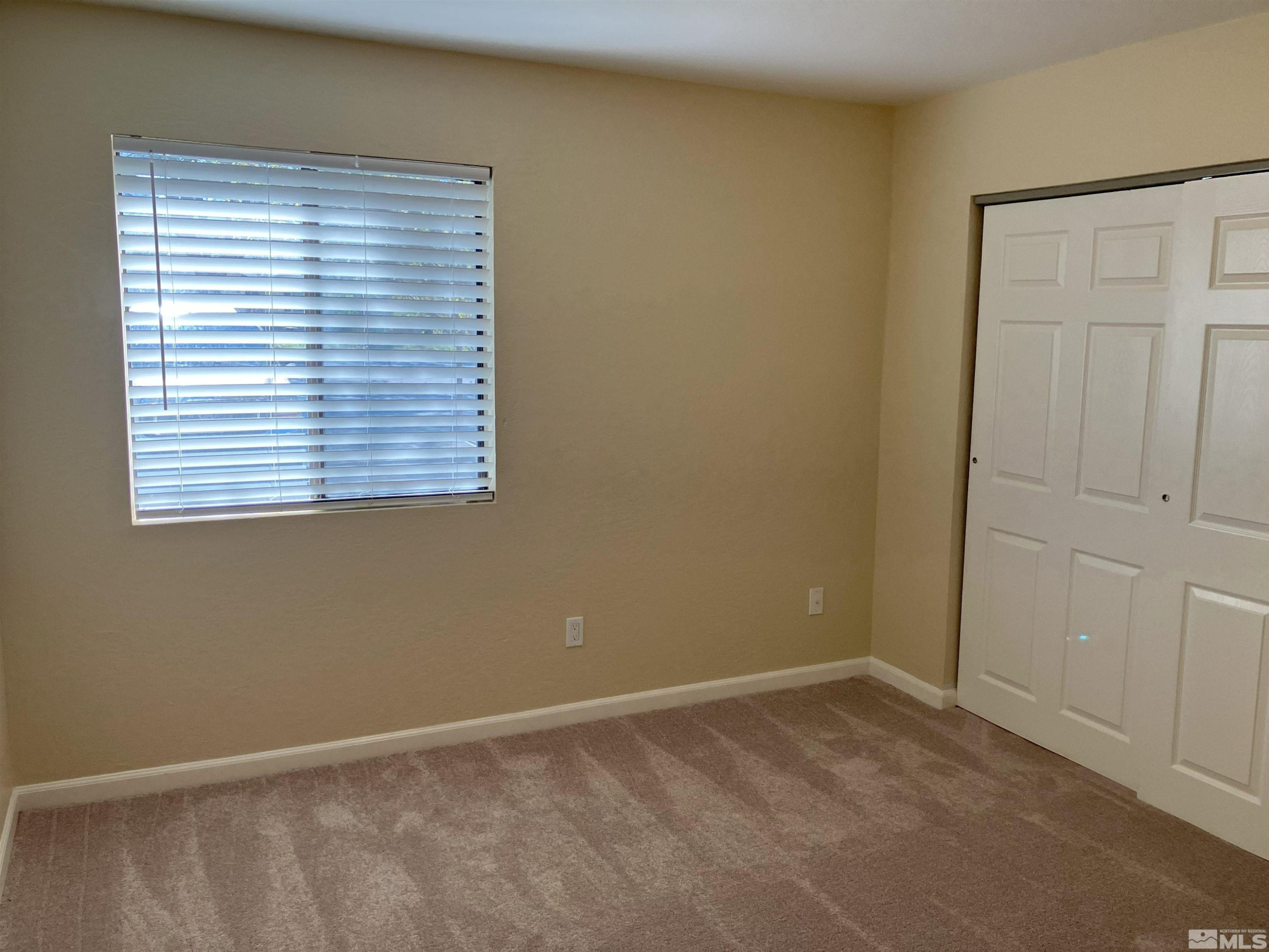 5033 Reggie Road Reno, NV 89502 - Photo 8 of 27 8