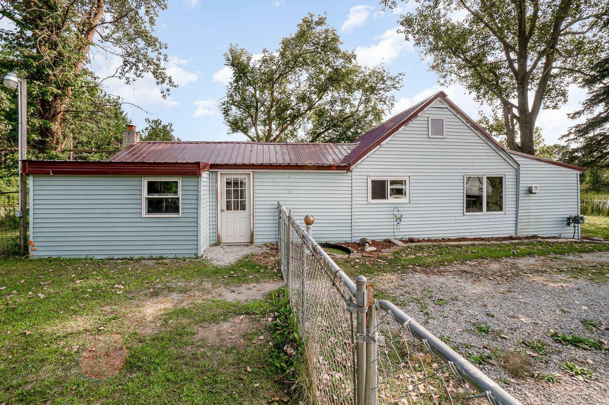 3330 North Huron Road Pinconning, MI 48650 - Photo 13 of 16