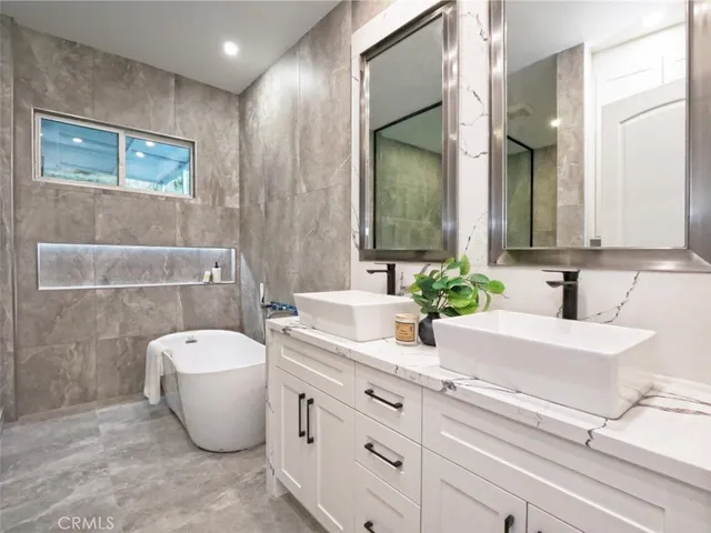 $2,699,000 | 5 Cayuse Lane, Rancho Palos Verdes, CA 90275