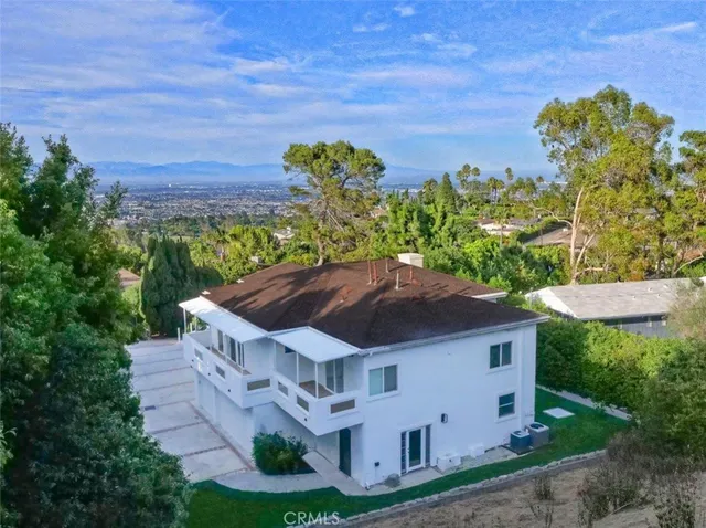 $2,699,000 | 5 Cayuse Lane, Rancho Palos Verdes, CA 90275