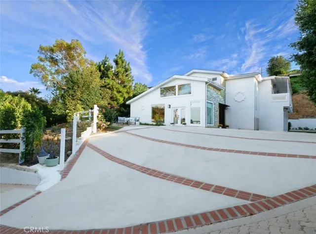 $2,699,000 | 5 Cayuse Lane, Rancho Palos Verdes, CA 90275