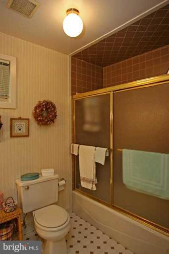 4122 Cadle Creek Road Edgewater, MD 21037 - Photo 15 of 25 Bath #3