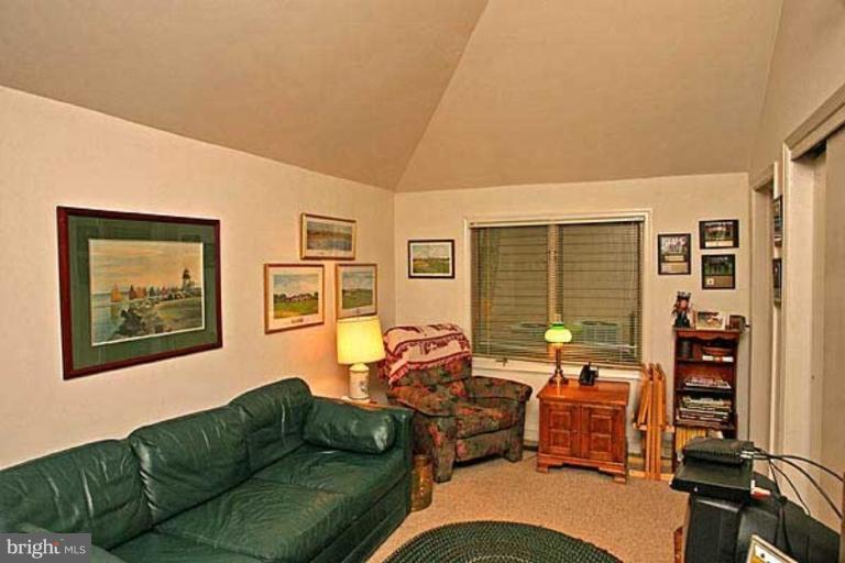4122 Cadle Creek Road Edgewater, MD 21037 - Photo 6 of 25 Bedroom #3