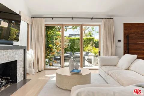 $2,895,000 | 6241 Drexel Avenue, Los Angeles, CA 90048