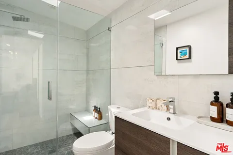 $2,895,000 | 6241 Drexel Avenue, Los Angeles, CA 90048