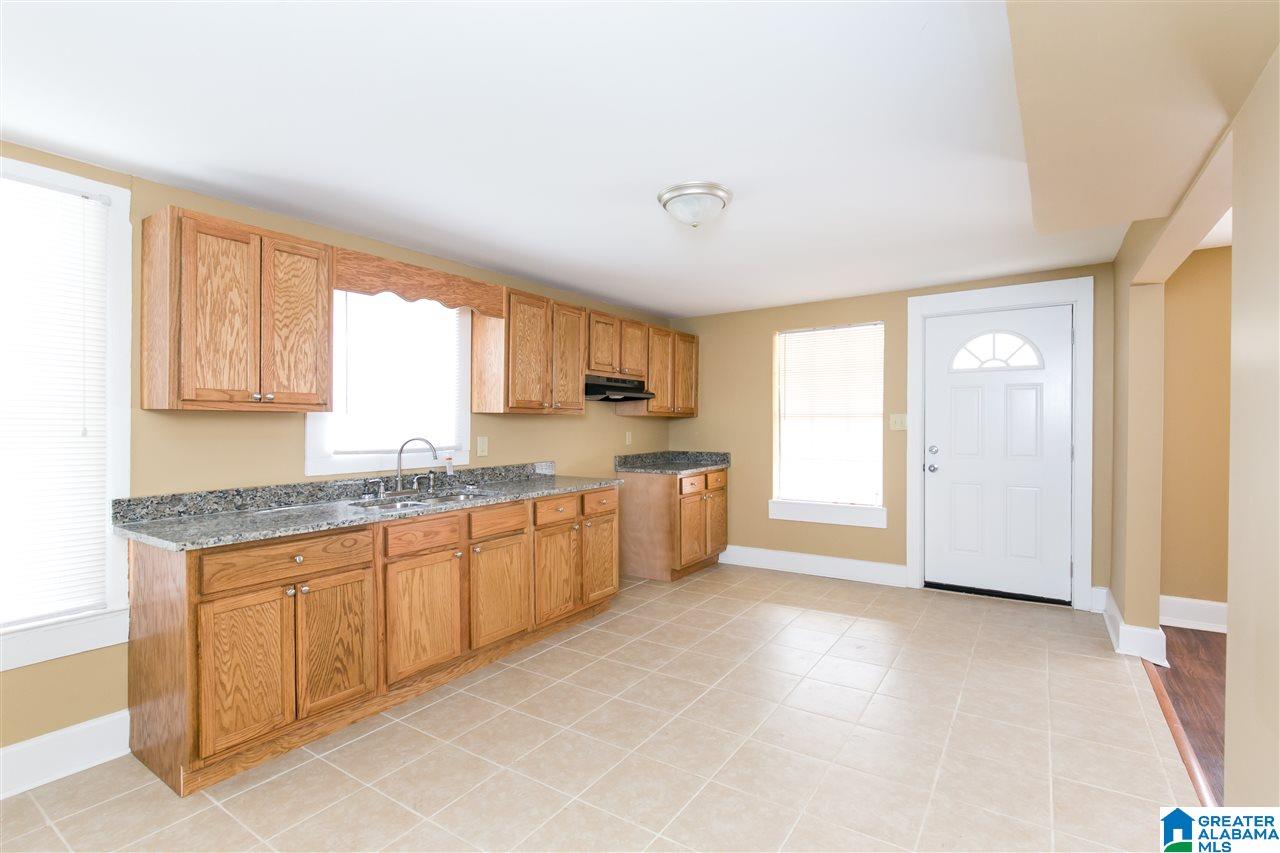 1012 Dover Lane Birmingham, AL 35214 - Photo 6 of 28