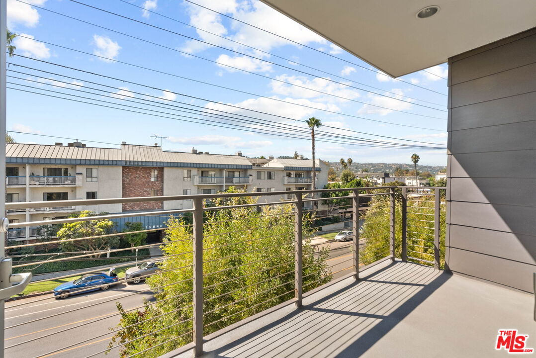 12837 Moorpark Street, Unit 302 Studio City, CA 91604 - Photo 22 of 32