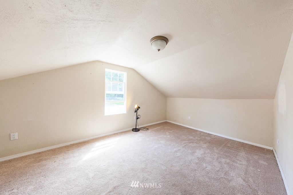 17010 Renton Issaquah Road Southeast Renton, WA 98059 - Photo 19 of 24