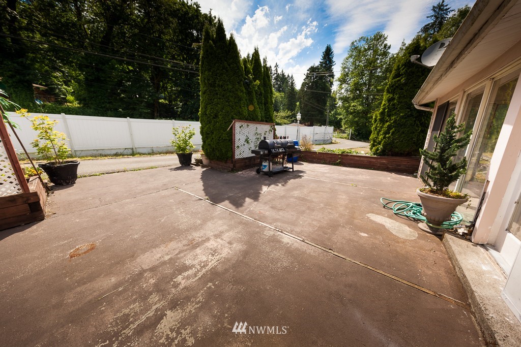 17010 Renton Issaquah Road Southeast Renton, WA 98059 - Photo 22 of 24