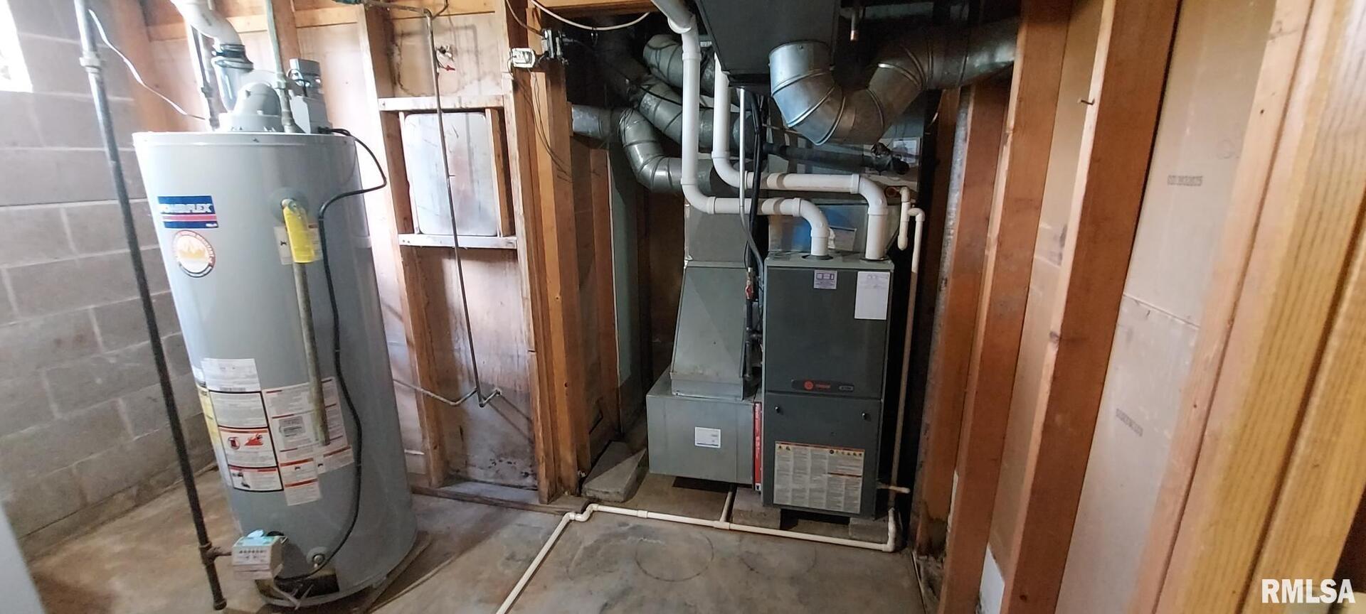 2390 Highway 150 Rio, IL 61472 - Photo 36 of 37 a view of water heater room