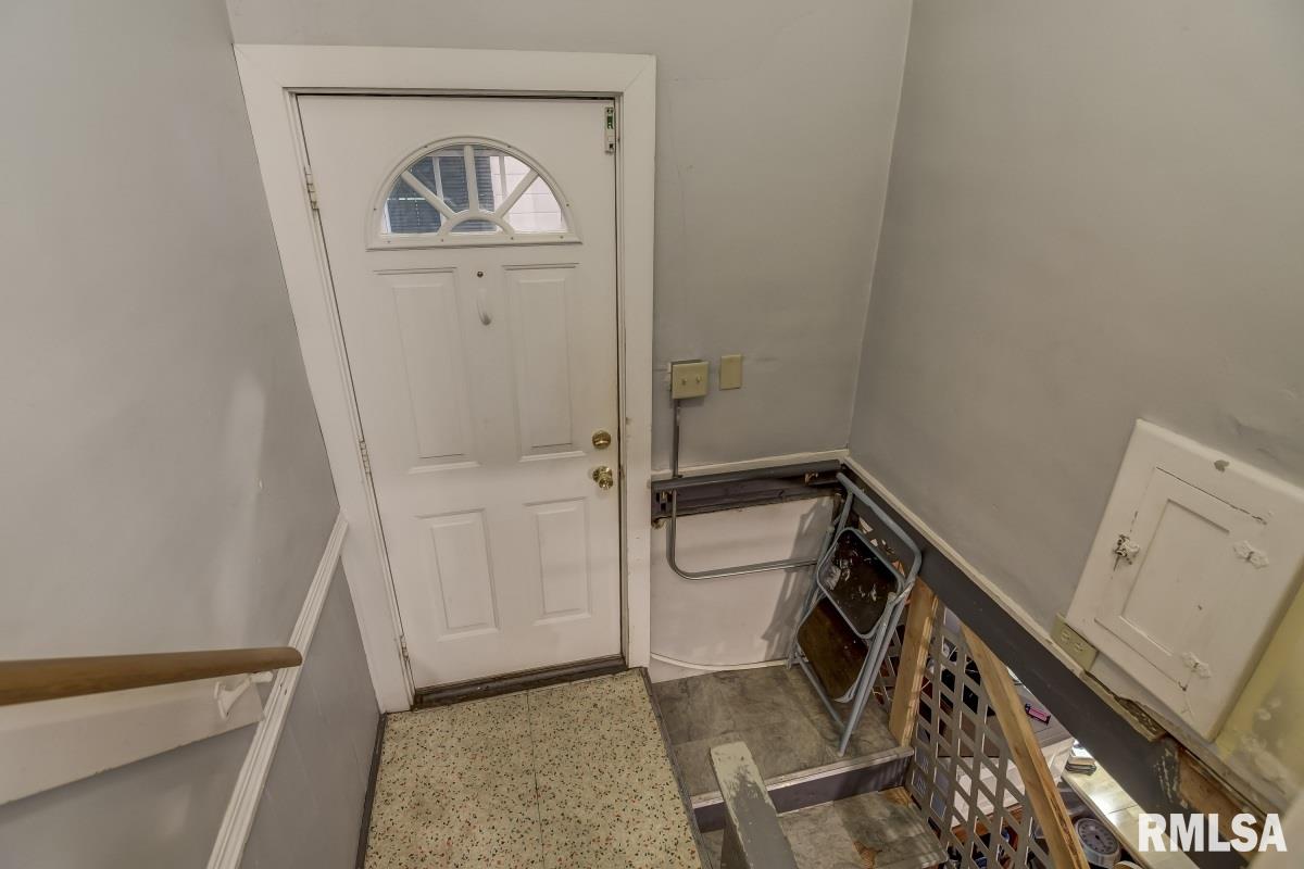 1041 South Walnut Street Springfield, IL 62704 - Photo 35 of 38
