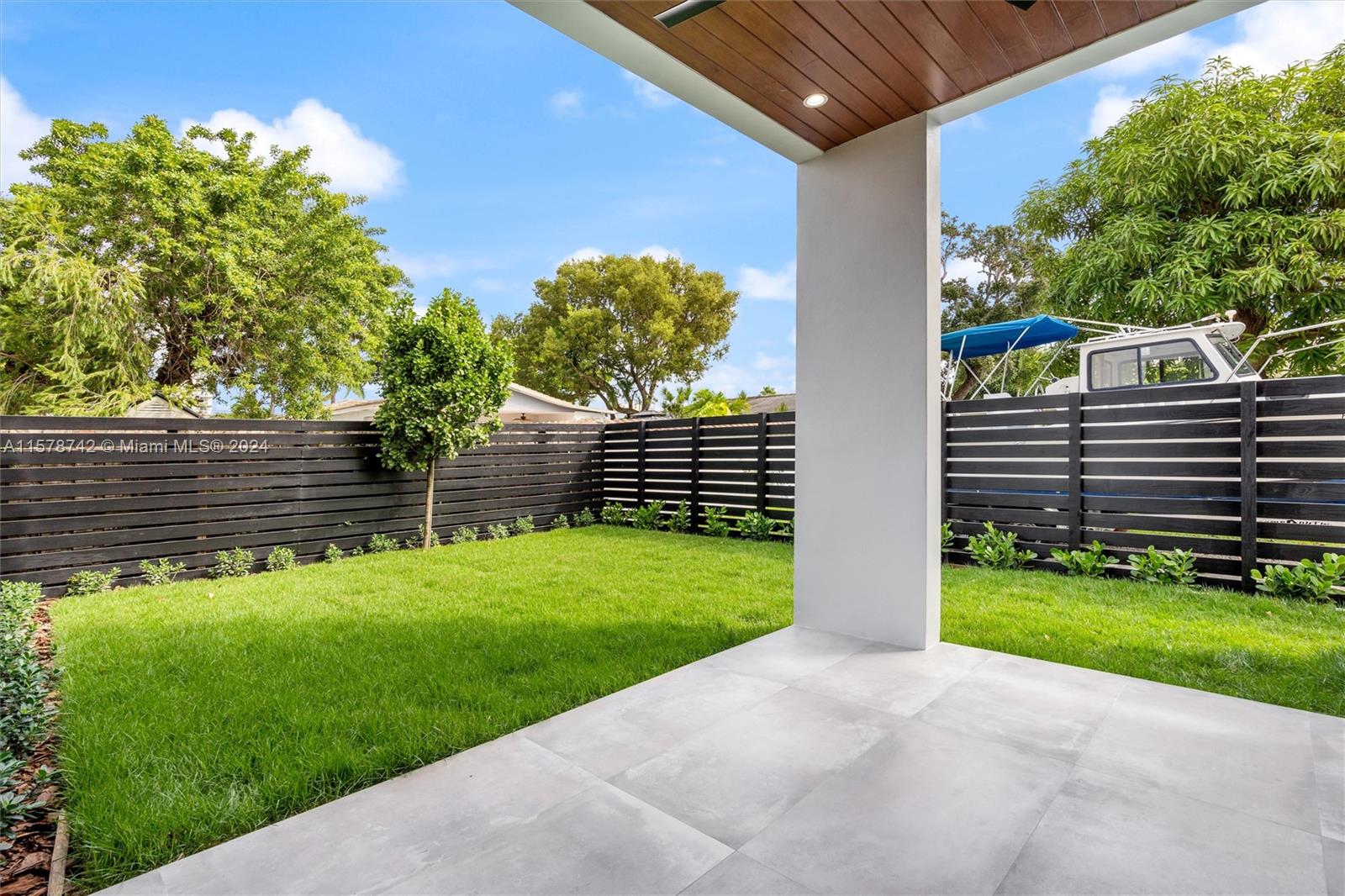 2975 Southwest 23rd Terrace, Unit RIGHT Miami, FL 33145 - Photo 16 of 17 Gallery Image 16