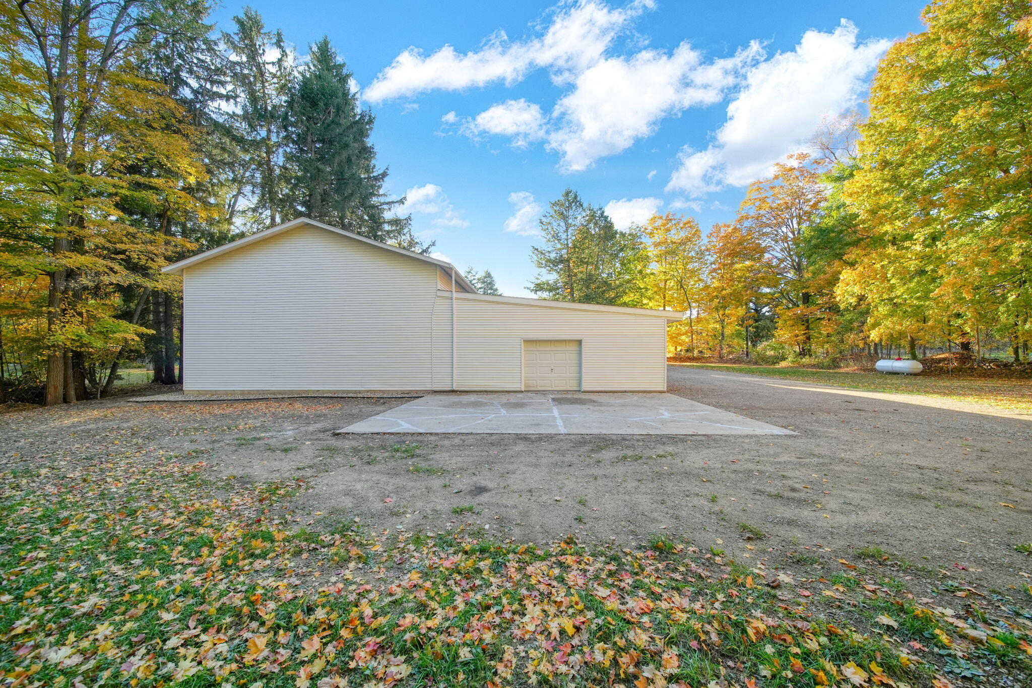 6947 Brown Road Parma, MI 49269 - Photo 6 of 46 52-web-or-mls-DSC09009_HDR