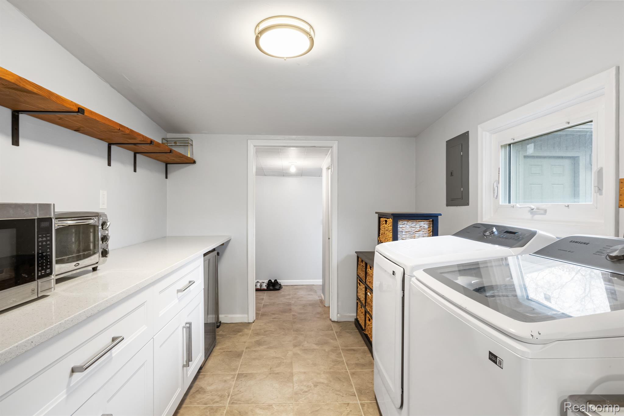 27870 Peppermill Road Farmington, MI 48331 - Photo 17 of 59 Gallery Image 17