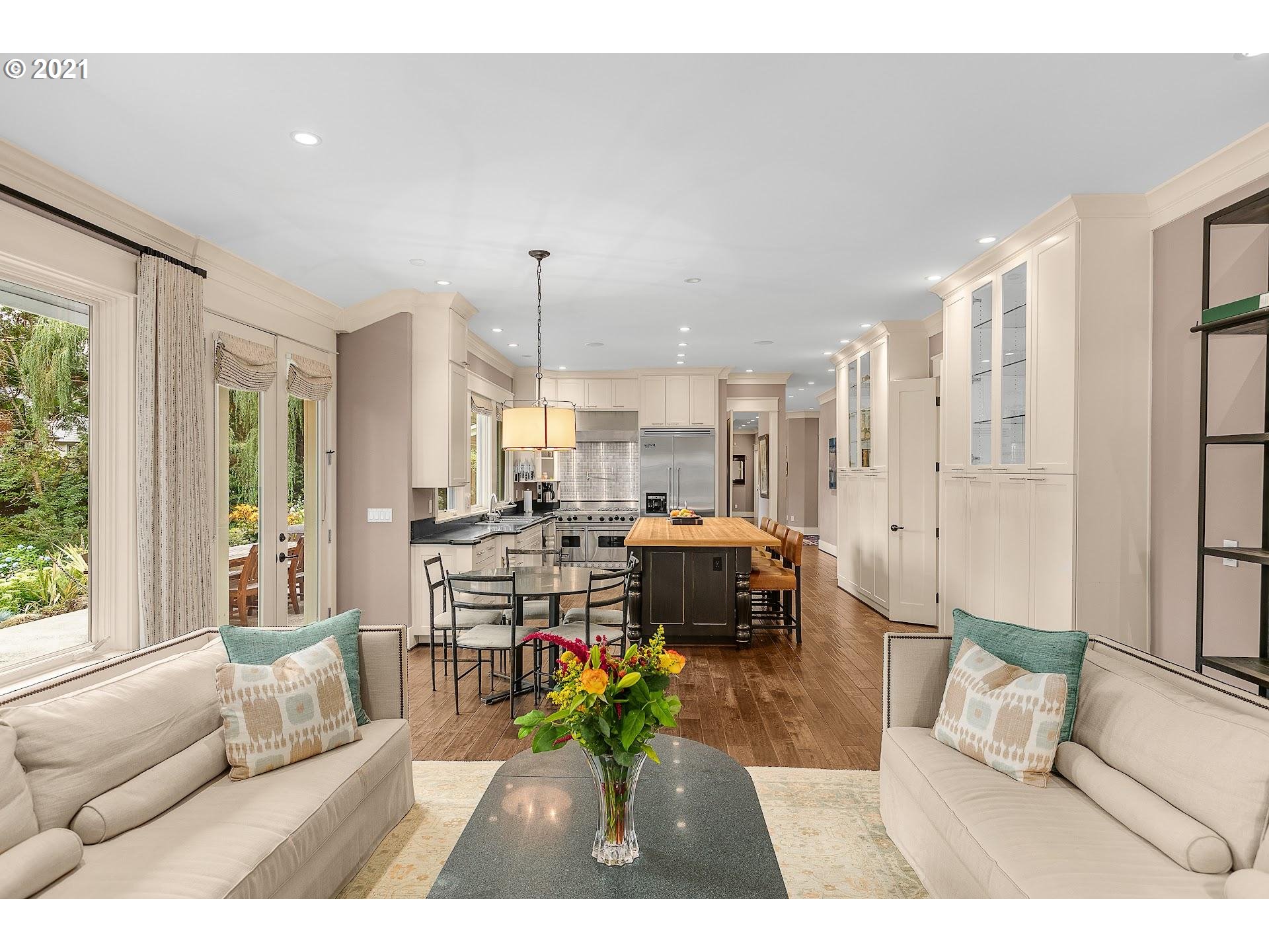 1920 South Military Road Portland, OR 97219 - Photo 12 of 30 Gallery Image 12