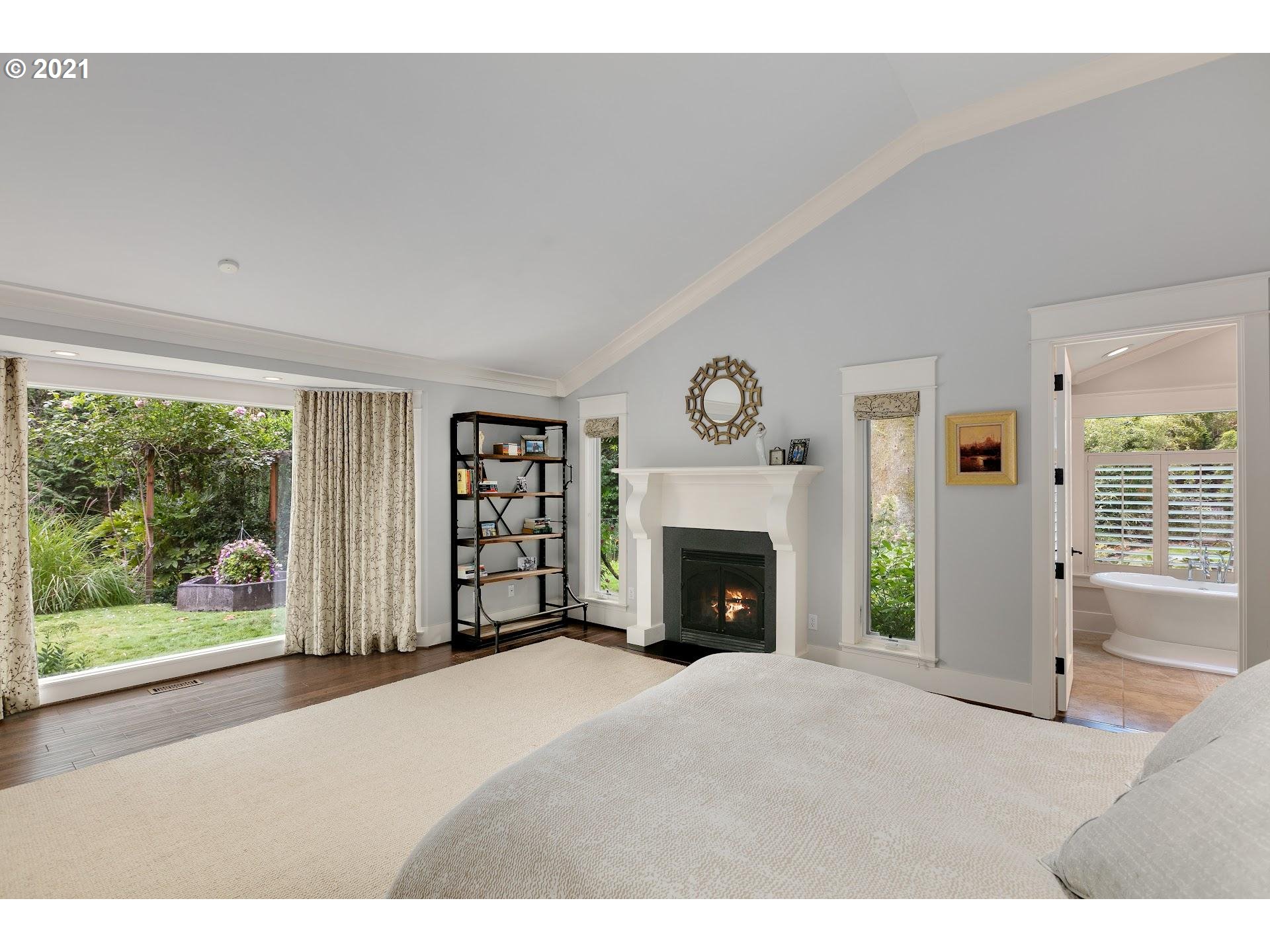 1920 South Military Road Portland, OR 97219 - Photo 13 of 30 Gallery Image 13
