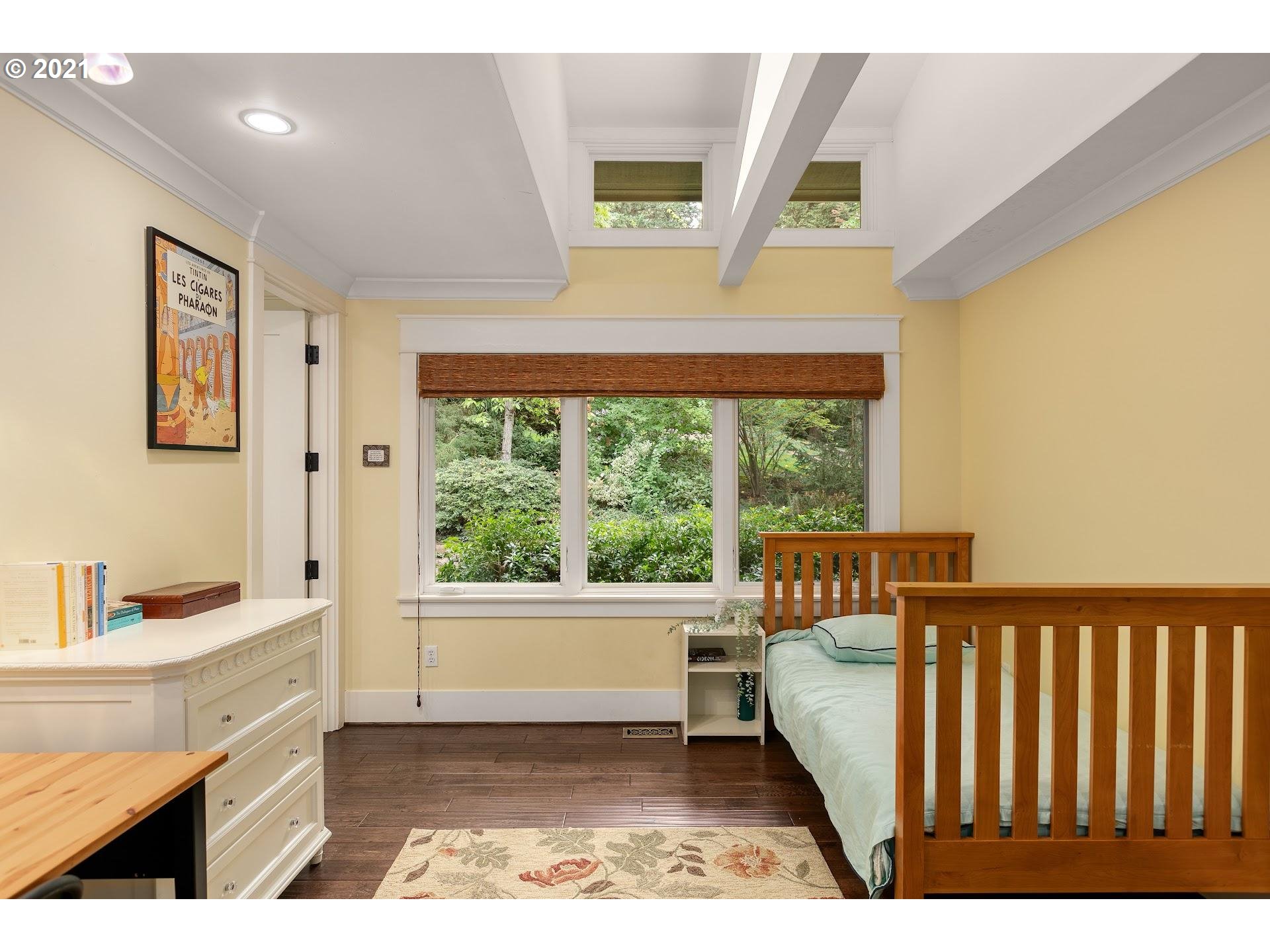 1920 South Military Road Portland, OR 97219 - Photo 20 of 30 Gallery Image 20