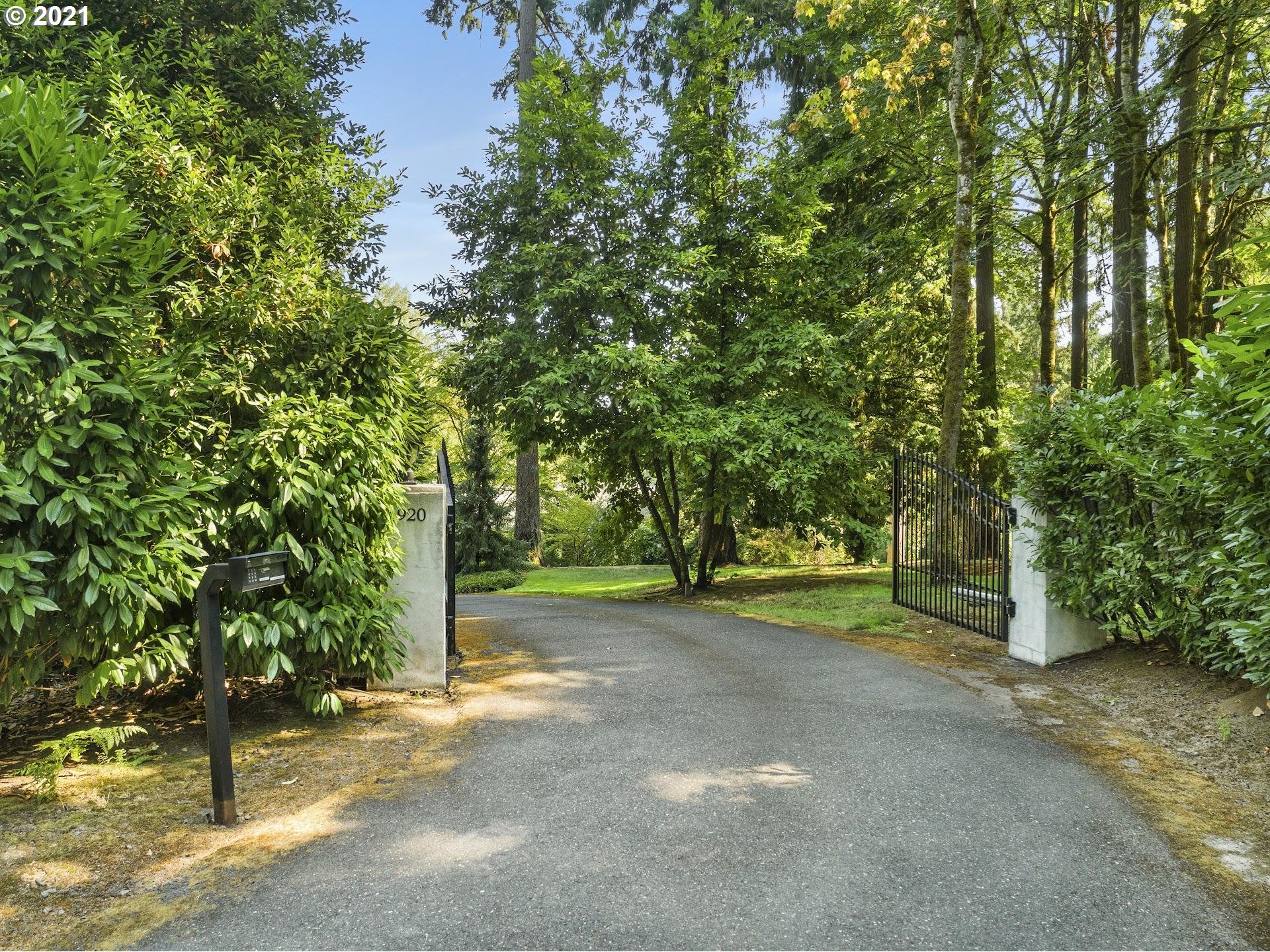 1920 South Military Road Portland, OR 97219 - Photo 29 of 30 Gallery Image 29