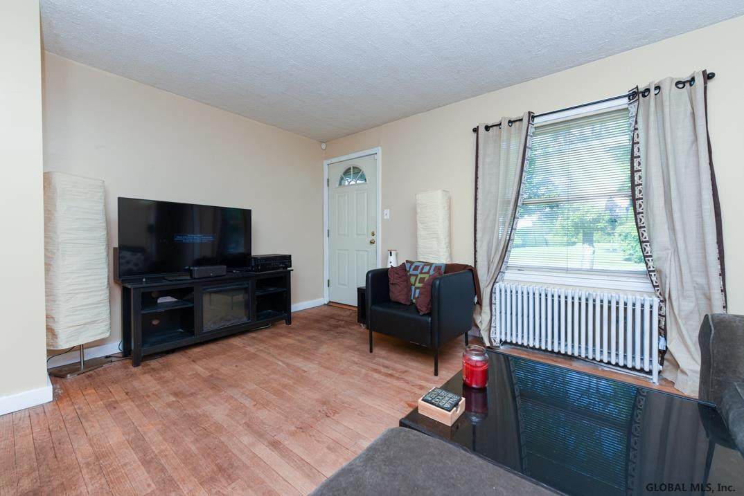 1129 Fort Hunter Road Rotterdam, NY 12303 - Photo 5 of 25 Photo 6