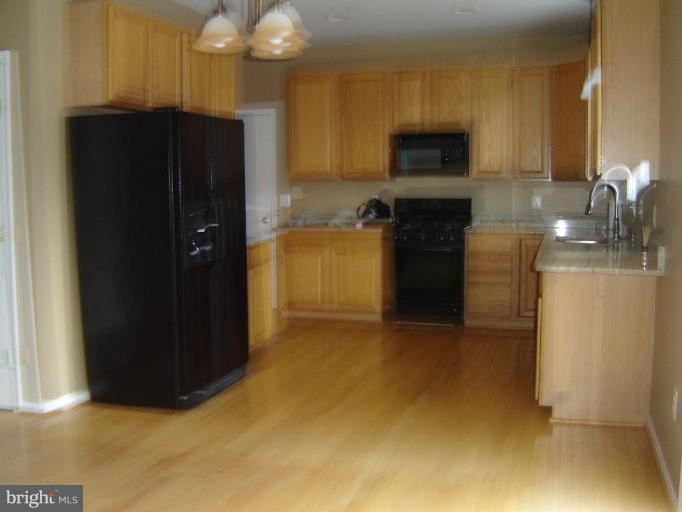7685 Swallow Road Sykesville, MD 21784 - Photo 17 of 28 Kitchen