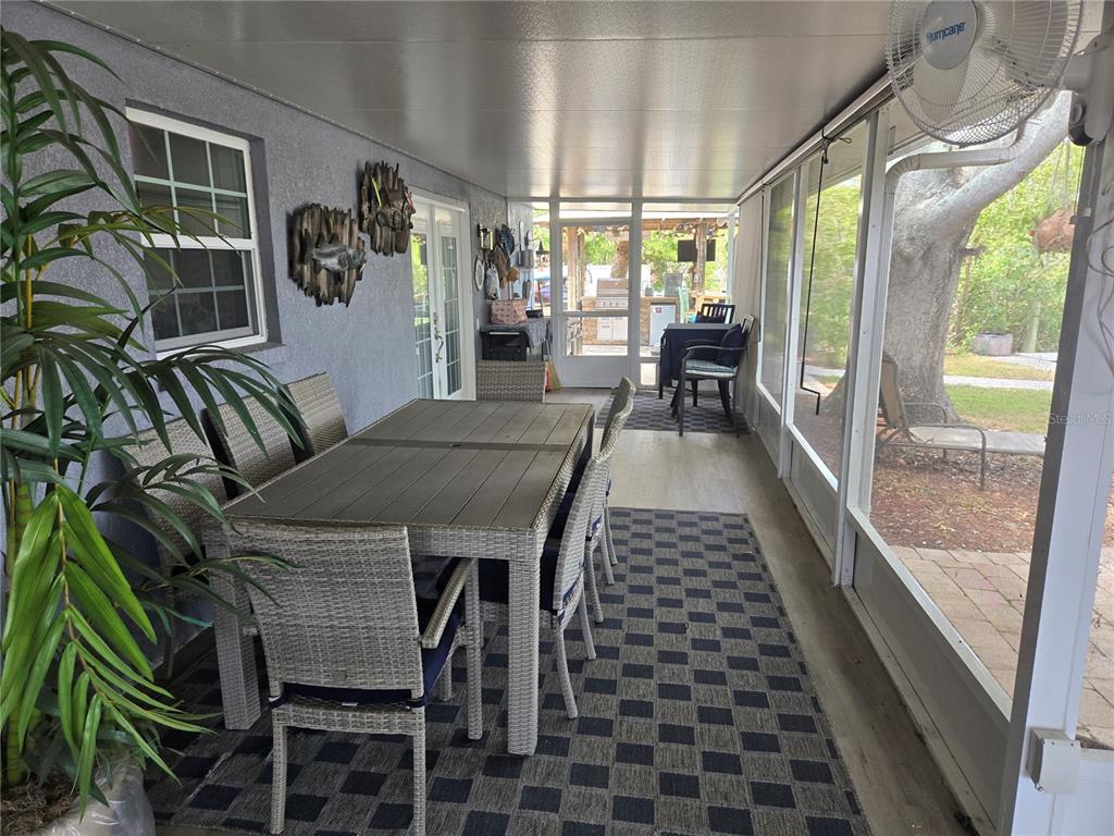 107 6th Street Northwest Ruskin, FL 33570 - Photo 23 of 65