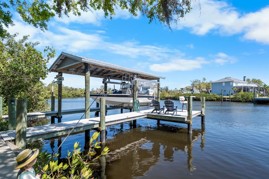 107 6th Street Northwest Ruskin, FL 33570 - Photo 30 of 65