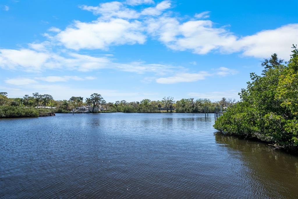 107 6th Street Northwest Ruskin, FL 33570 - Photo 32 of 65