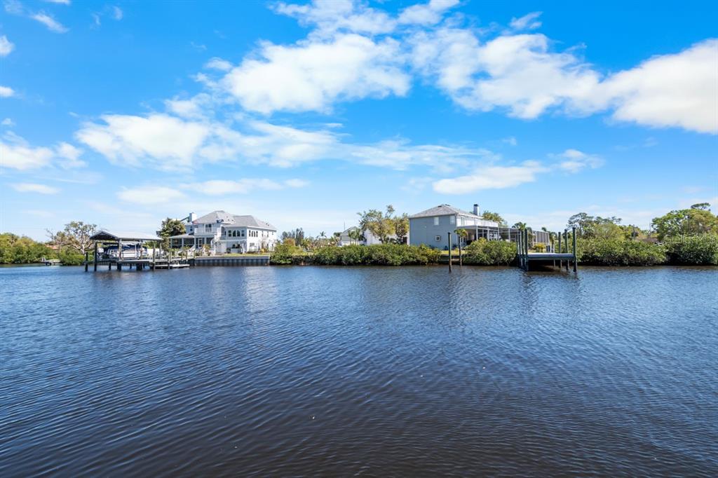 107 6th Street Northwest Ruskin, FL 33570 - Photo 33 of 65