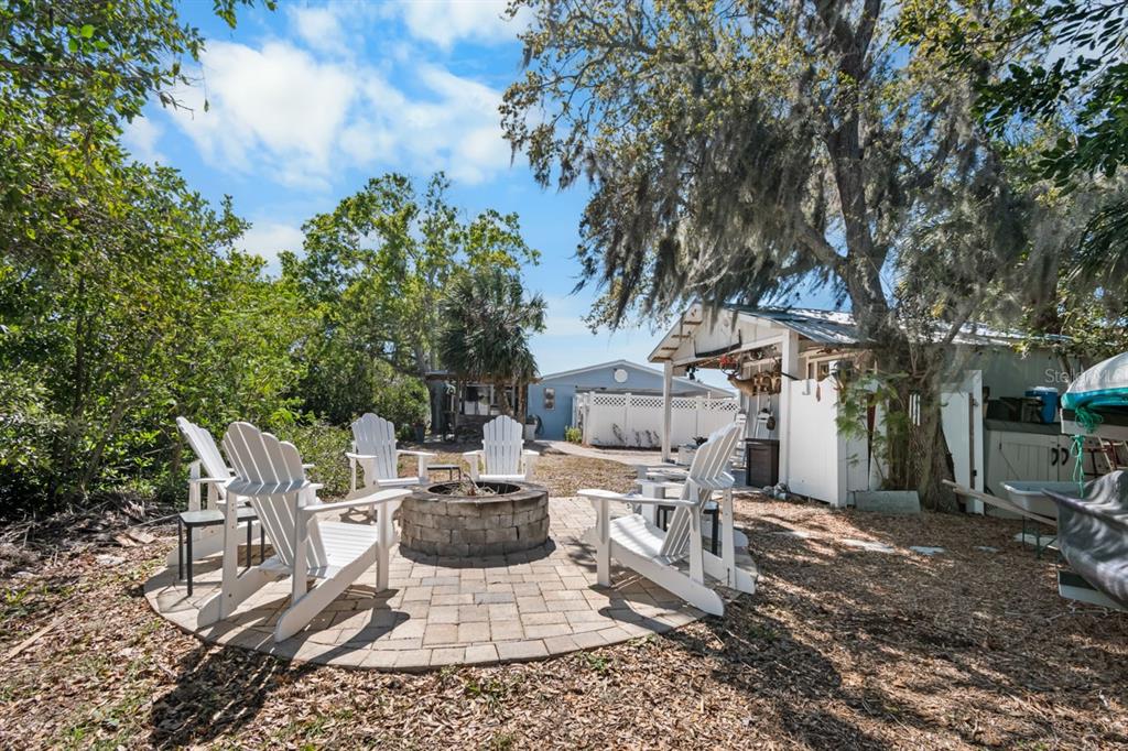 107 6th Street Northwest Ruskin, FL 33570 - Photo 42 of 65